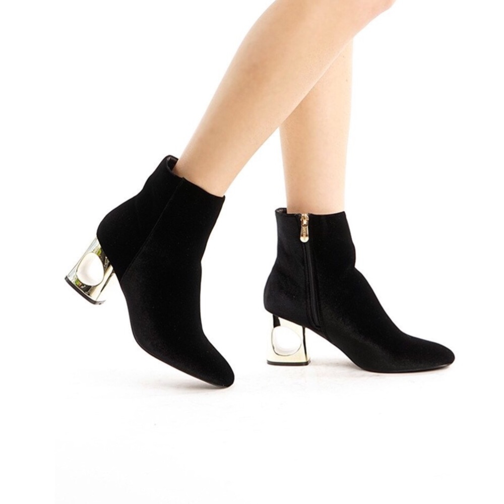 ⚡️Sale⚡️Black Velvet Gold Heel  Booties